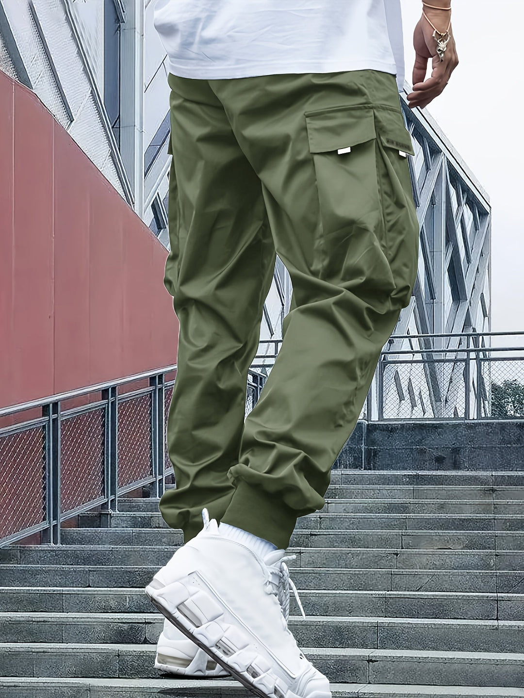 Noah | Modern And Rugged Cargo Jogger Pants