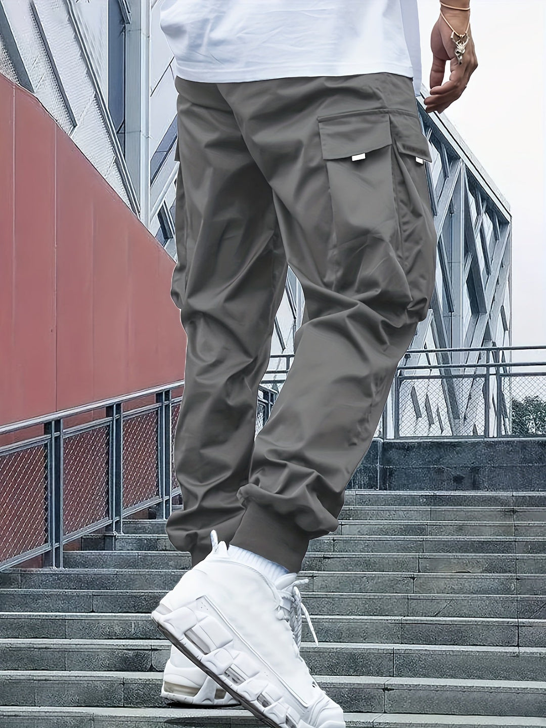 Noah | Modern And Rugged Cargo Jogger Pants