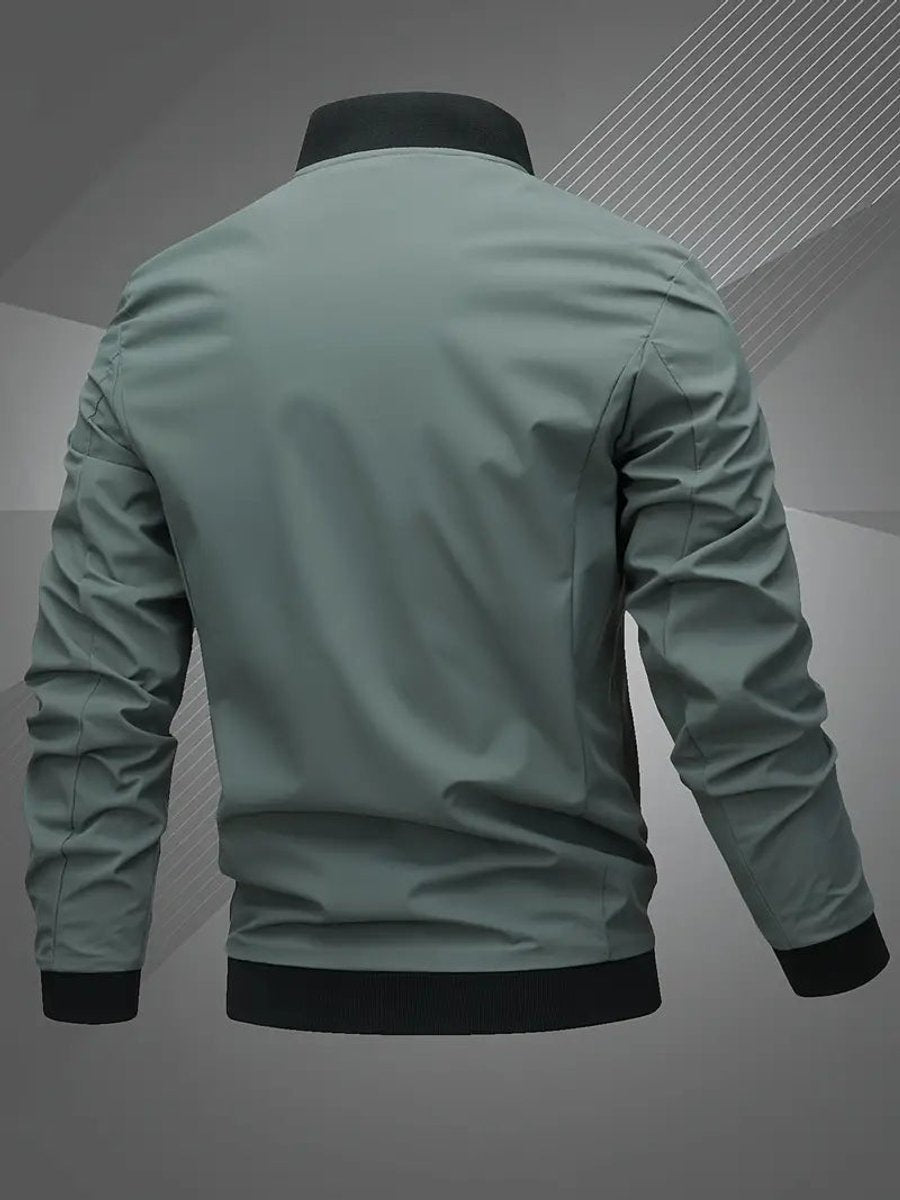 Oliver | Modern And Casual Athletic Bomber Jacket