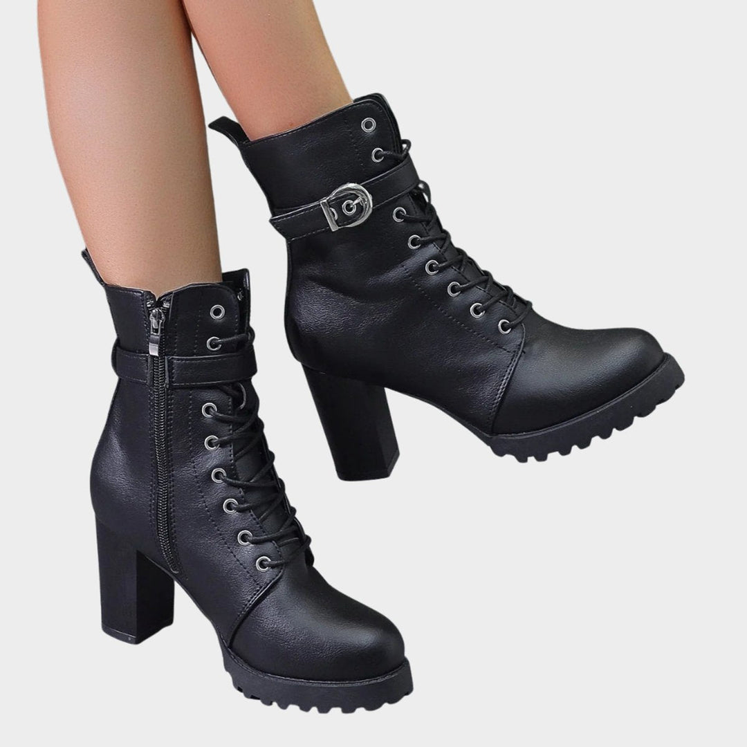 Chloe | Markante und edgy Ankle Boots mit Blockabsatz
