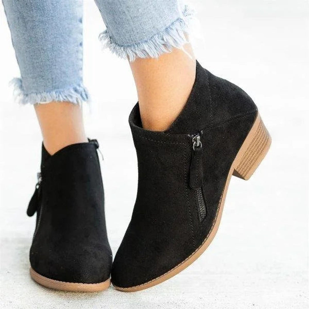 Luna | Chic Low-Heel Suede Ankle Boots