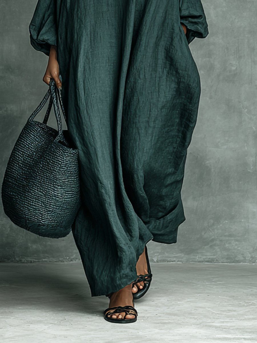 Amelia | Embroidered Long-Sleeved Dress with Elegant Stand-Up Collar