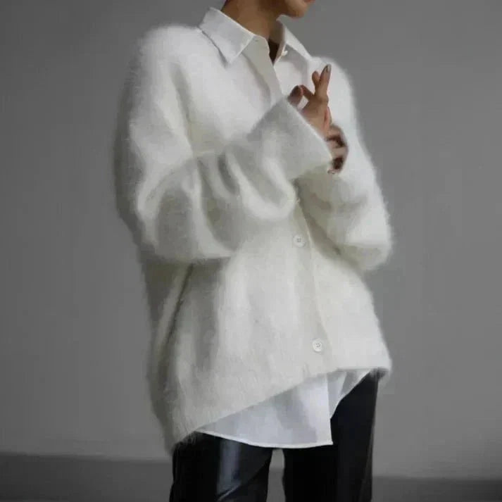 Amelia | Cozy And Elegant V-Neck Button Knit Cardigan