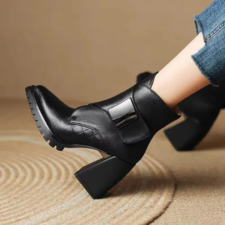 Amelia | Comfortable And Sophisticated chelsea boots With Heels 0
