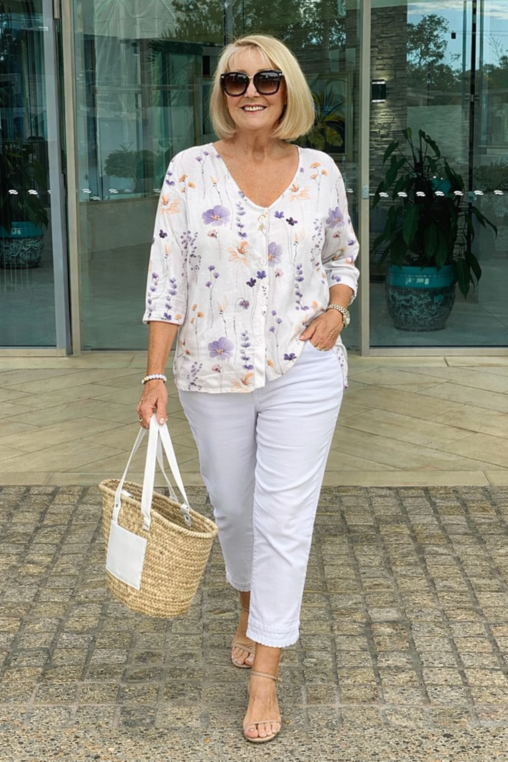 Iris | Elegant And Breathable Floral Button-Front Blouse