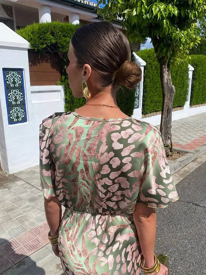 Clara | Elegant Copper Midi Dress – Chic &amp; Versatile for Any Occasion 4