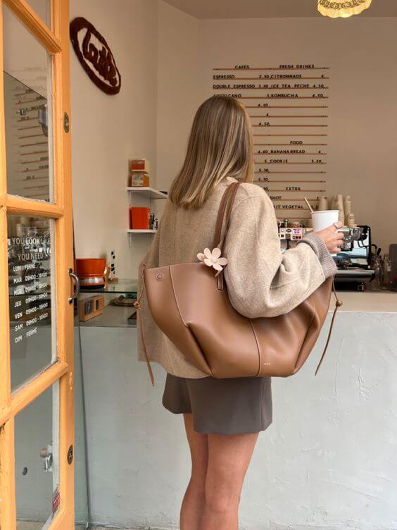 Dara | Leather Tote Bag Spacious Stylish Shoulder Bag Elegant Design 4