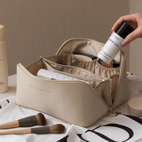 Amelia| Borsa da Viaggio per Trucco con Ampio Spazio di Archiviazione