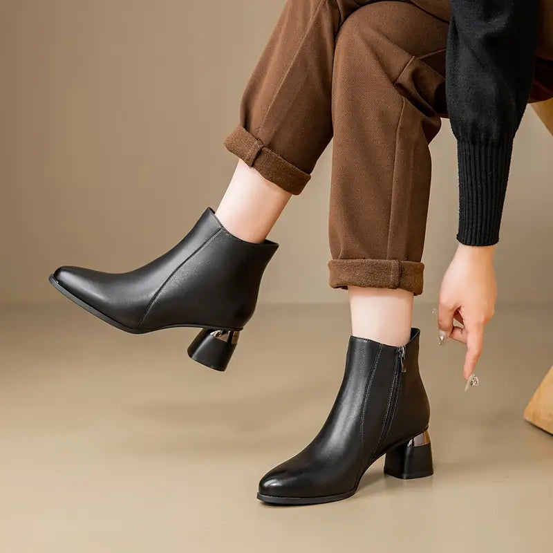 Isla | Timeless And Elegant Leather Boots 2