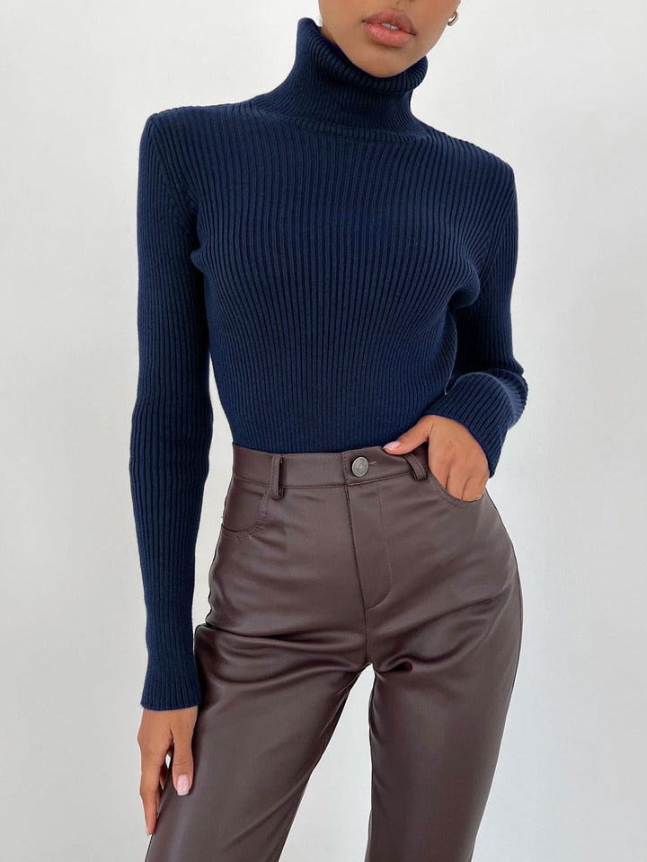 Jessika | Classic cotton turtleneck sweater 16
