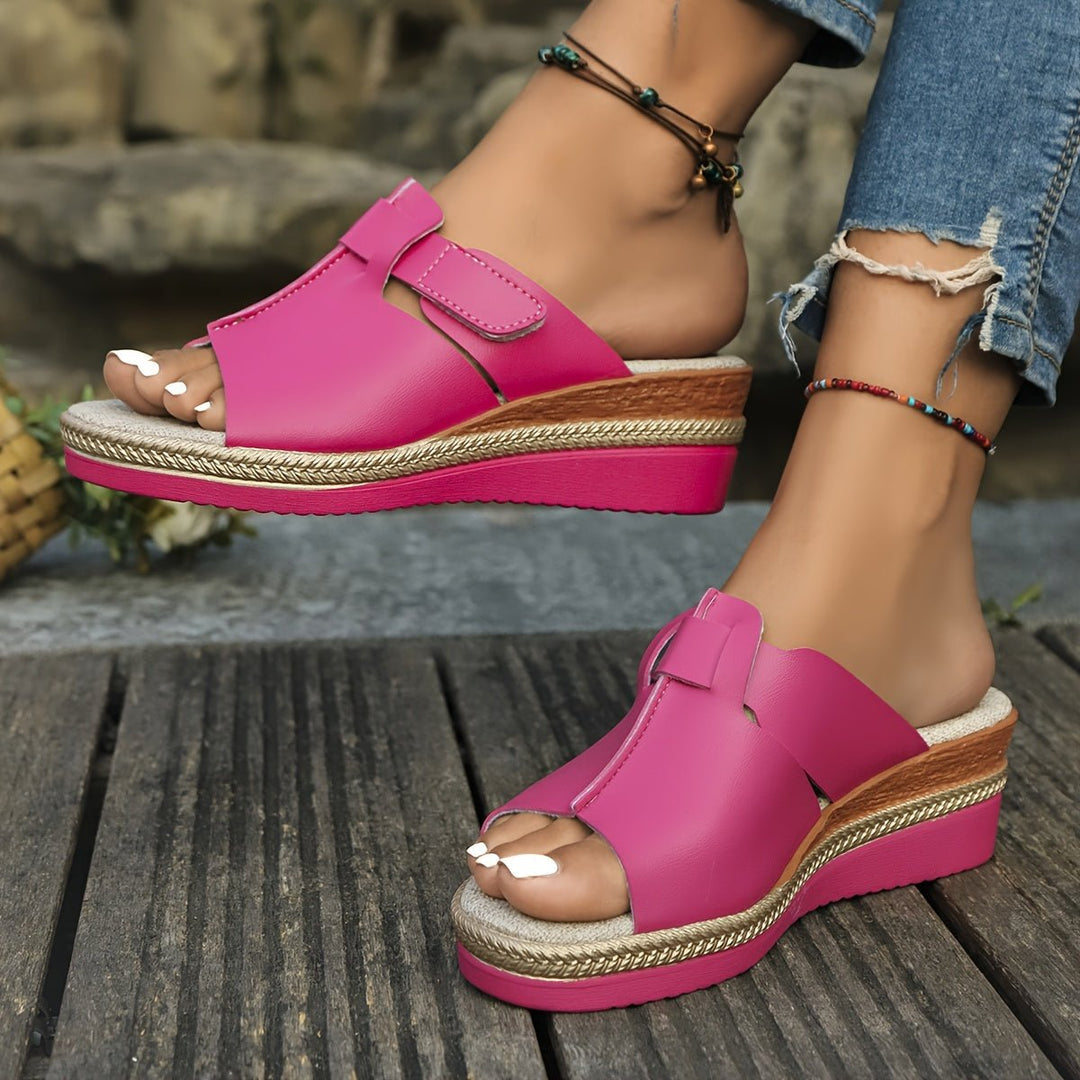 Klein | Comfortable Open-Toe Wedge Platform Sandals 2
