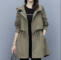 Harper| Trench con cappuccio elegante