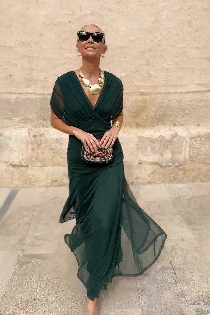 Luna | Elegant V-Neck Plus Size Maxi Dress – Fluid, Long & Perfect for Special Occasions 1