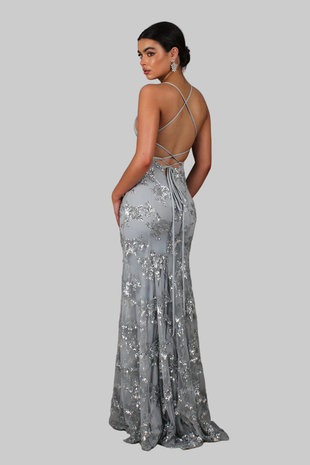 Nellie | Glamorous V-Neck Open Back Maxi Dress 3