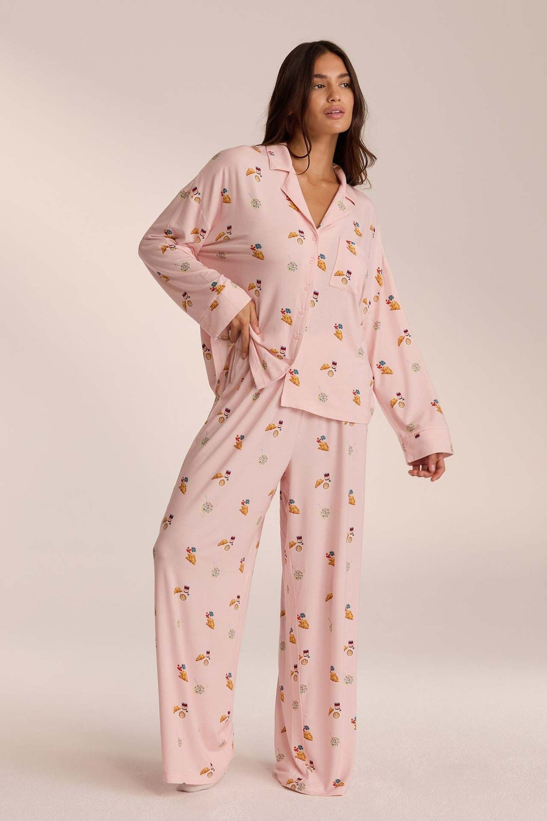 Sienna | Playful & Soft Women's Pajama Set – Relaxed Fit, Lightweight, Perfect for Cozy Mornings 2
