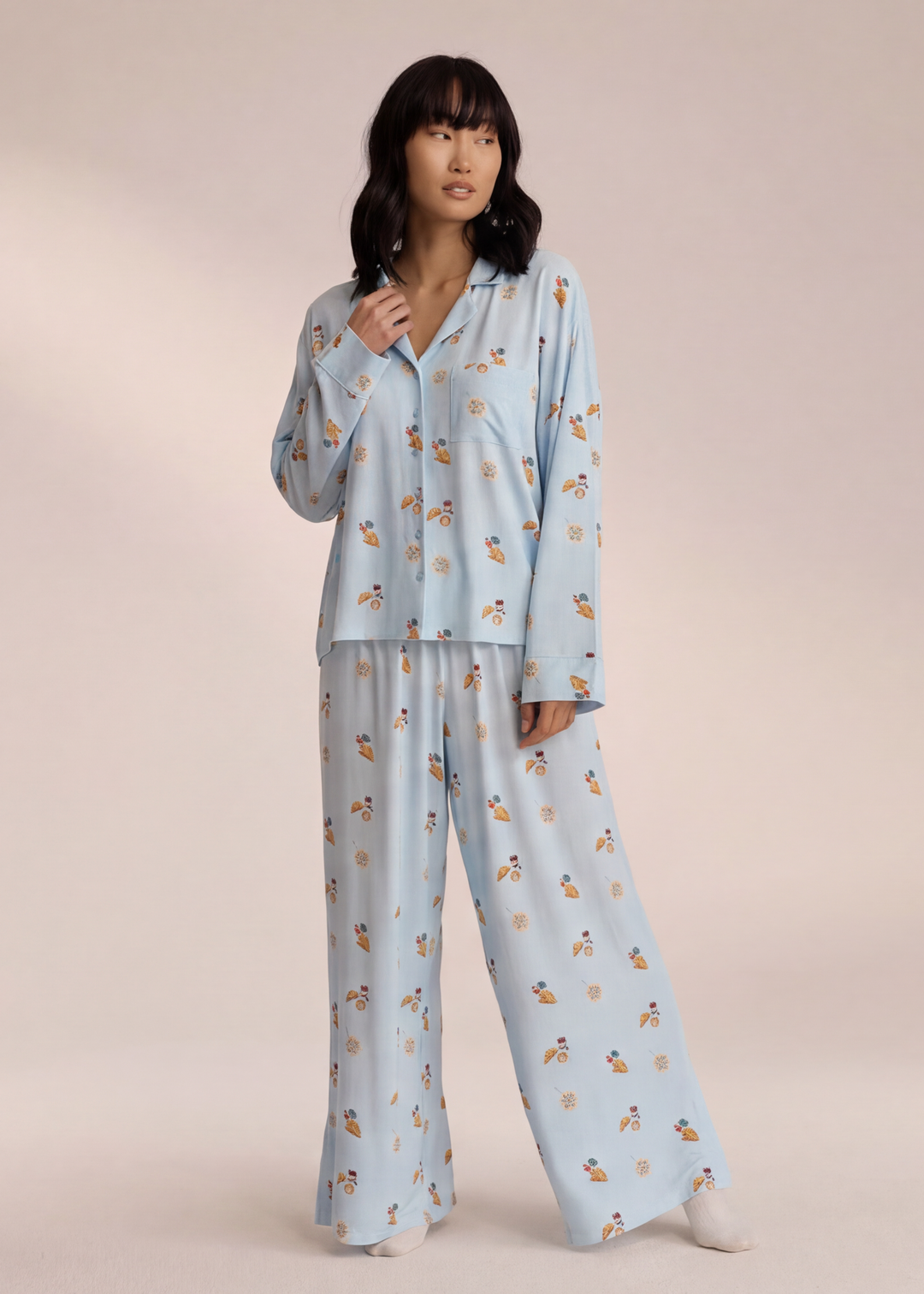 Sienna | Playful & Soft Women's Pajama Set – Relaxed Fit, Lightweight, Perfect for Cozy Mornings 6