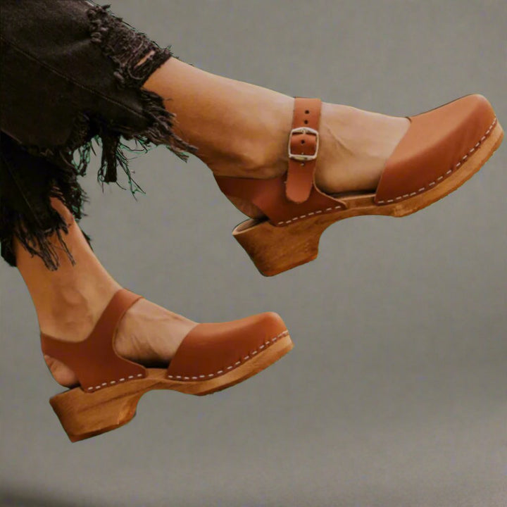 Sophie | Vintage Platform Closed Toe Comfort Clogs 1