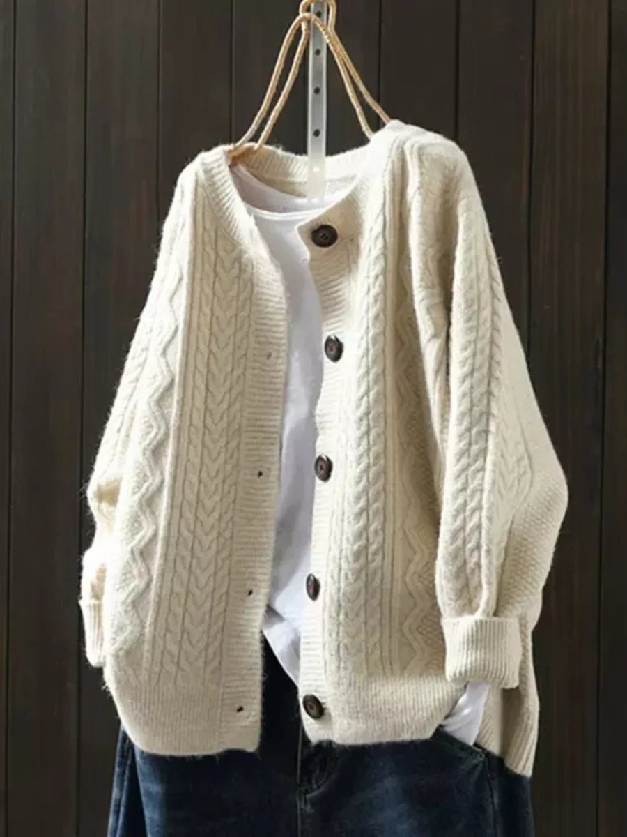 Victoria | Cozy Oversized Cable-Knit Cardigan 0