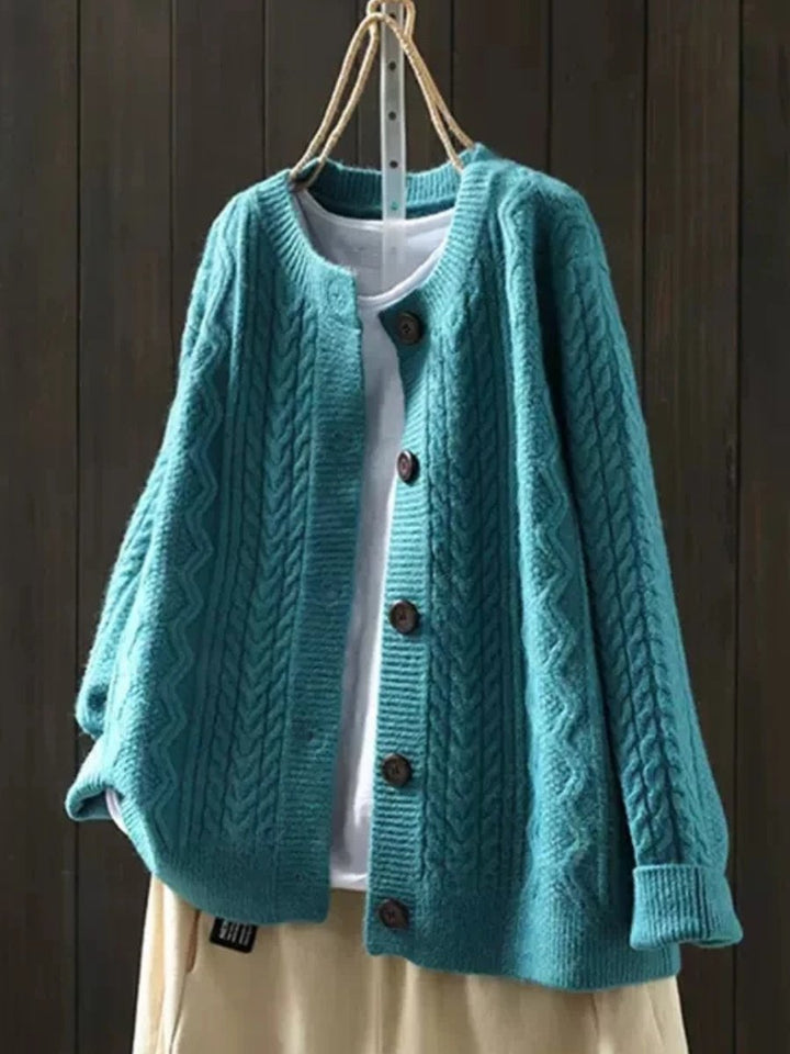 Victoria | Cozy Oversized Cable-Knit Cardigan 5