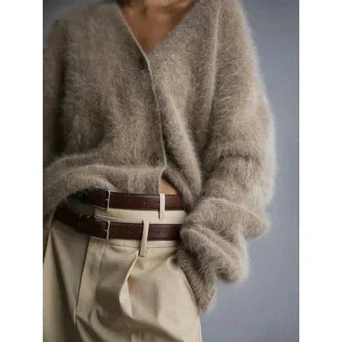 Amelia | Cozy And Elegant V-Neck Button Knit Cardigan
