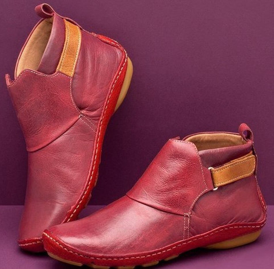 Rebecca | Relaxed Leather Ankle Boots With Adjustable Strap