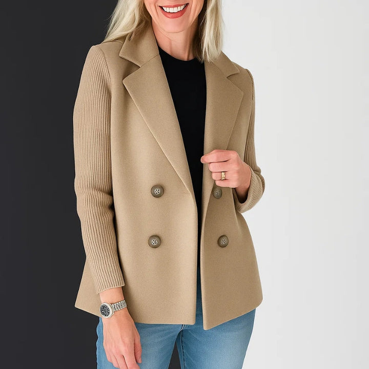 Amanda | Blazer in maglia morbida con design ibrido