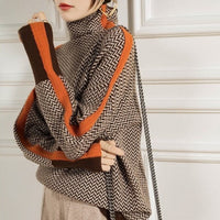 Vivian | Chic And Distinctive Houndstooth Turtleneck Sweater