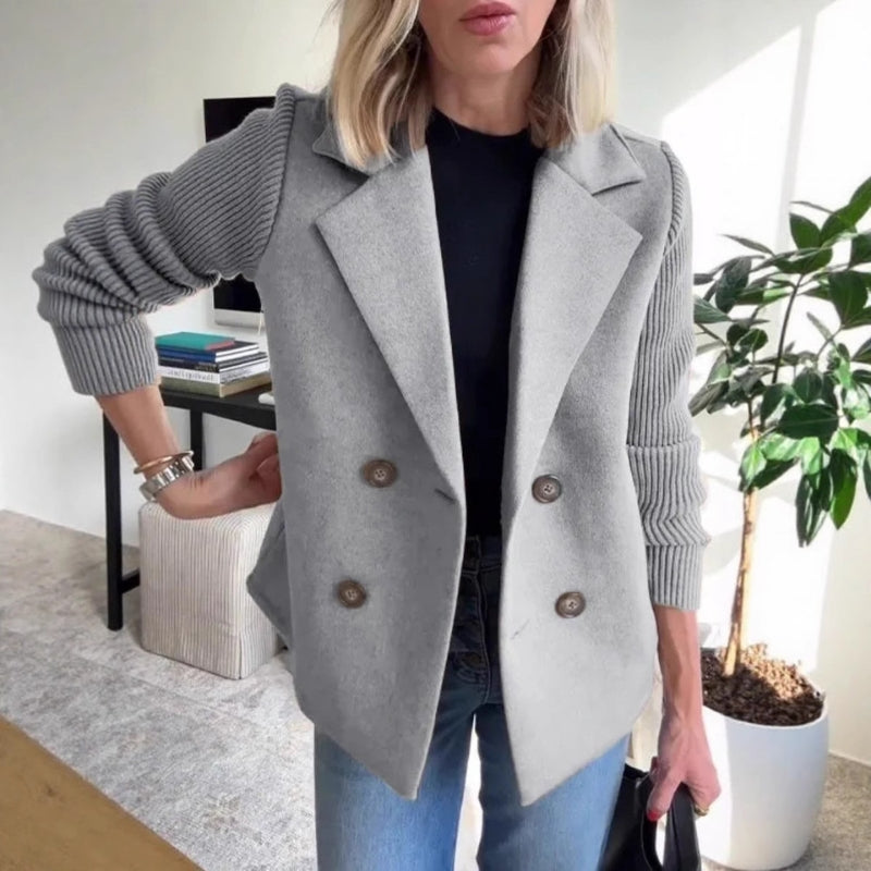 Amanda | Blazer in maglia morbida con design ibrido