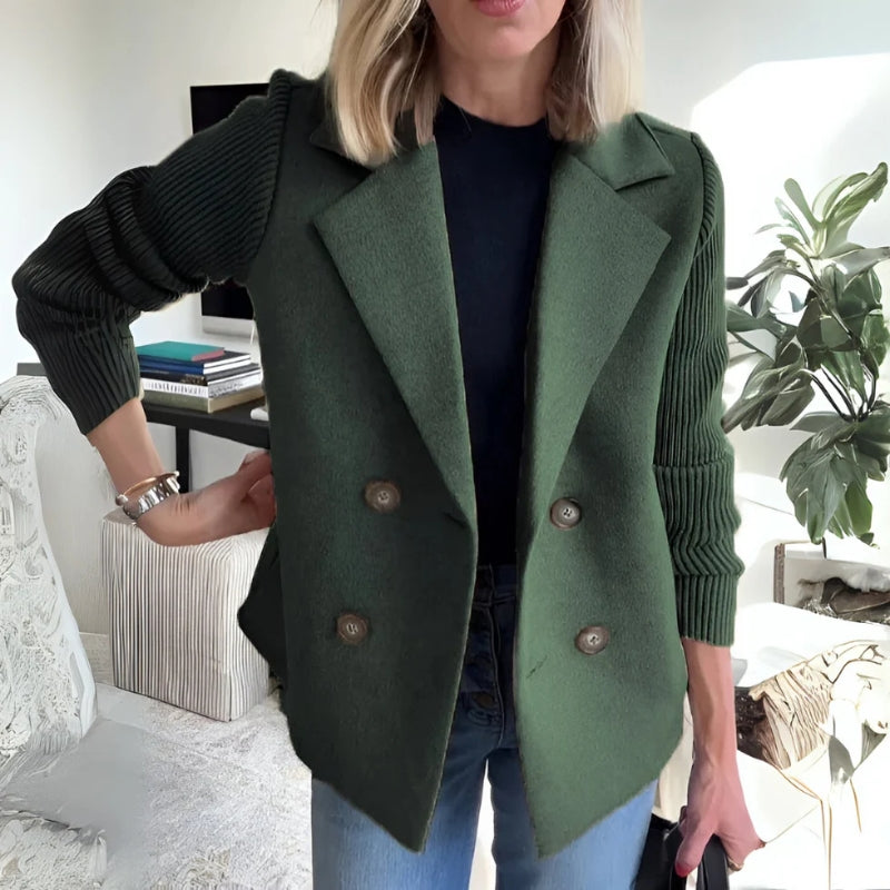 Amanda | Blazer in maglia morbida con design ibrido